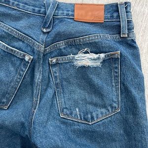 J. Crew AV759 Slouchy "Boyfriend" Jeans in‎ Distressed Size:  25